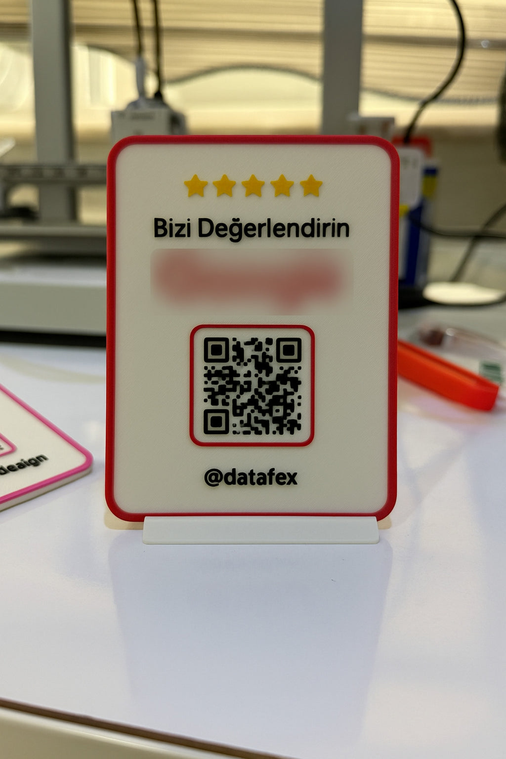 Google Değerlendirme QR Kod Standı – Masaüstü İşletme Değerlendirme ve Yorum Kartı