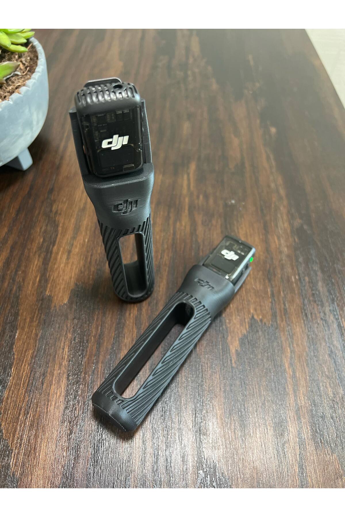 Mic 2 Uyumlu El Tutamacı Mikrofon Tutucu (Handle) - Röportaj ve Vlog Mikrofon Adaptörü