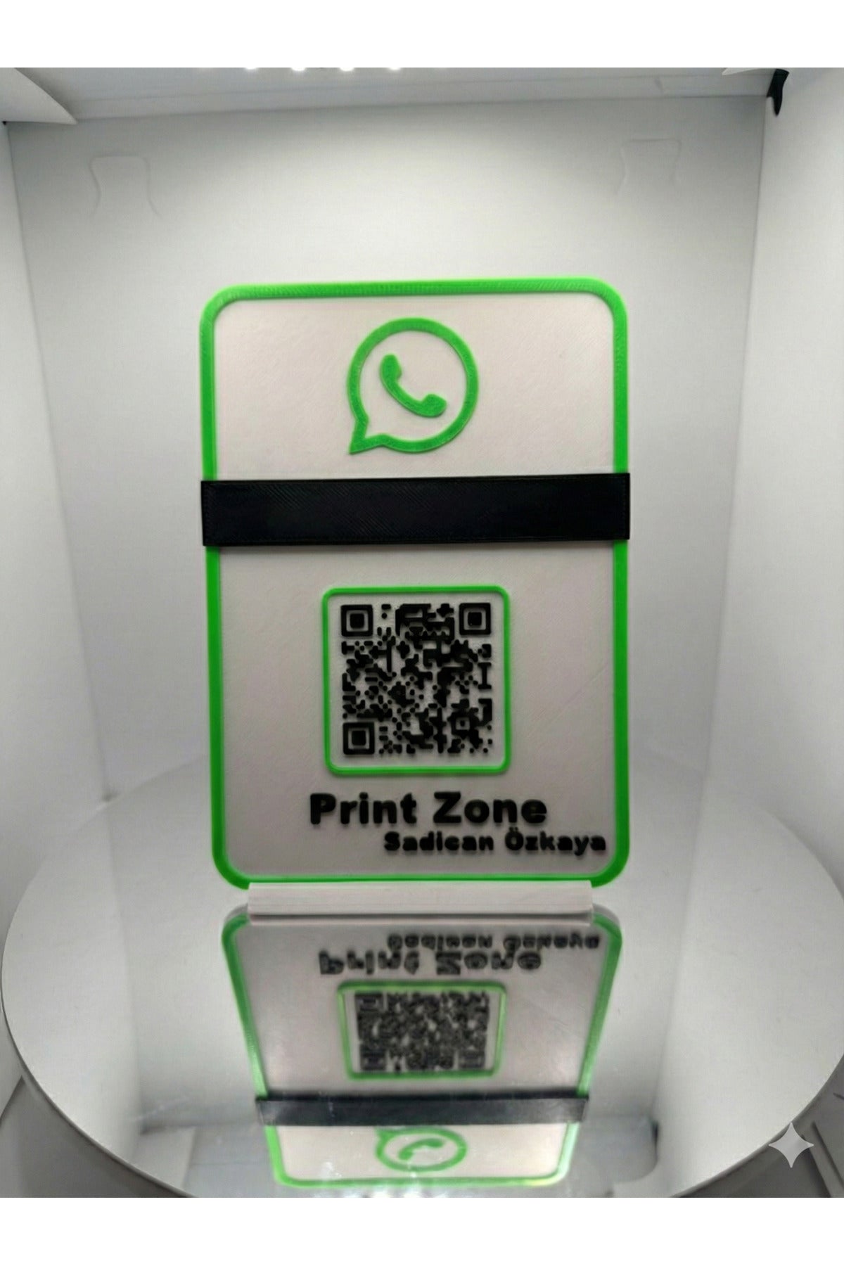 Kişiye Özel QR Kodlu Masaüstü İletişim Standı - Hızlı Erişim Tabelası