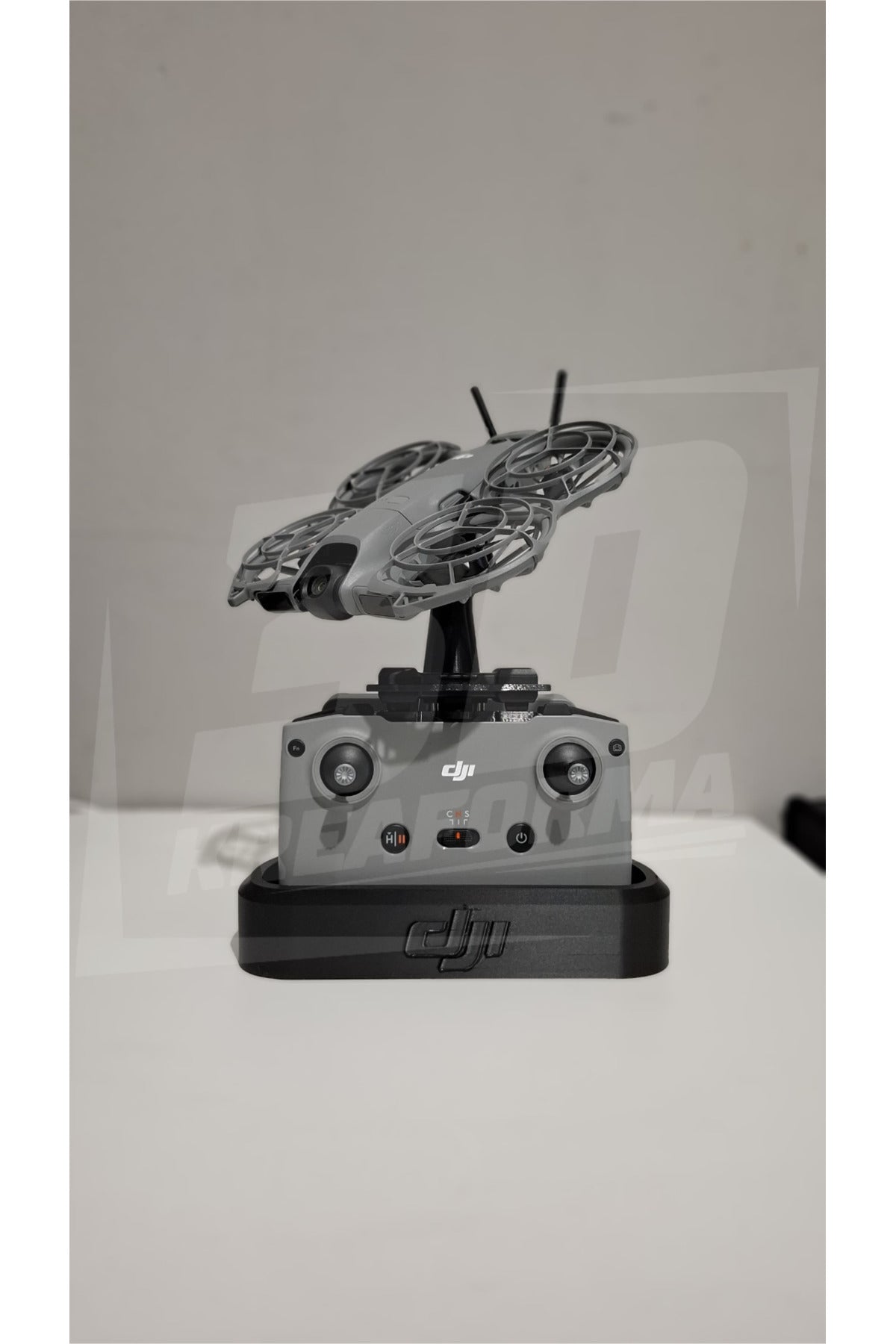 DJI Neo 2 Uyumlu Drone, Kumanda ve Şarj İstasyonu ve Sergileme Standı Kumanda ve Batarya Organizeri