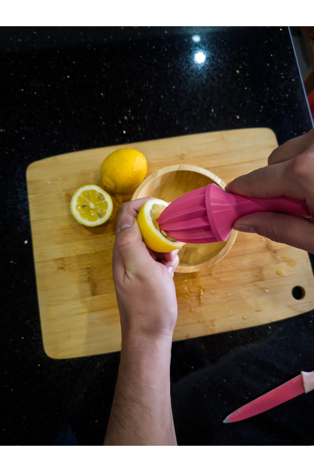 Pratik Elde Limon ve Meyve Sıkacağı - Ergonomik Tasarım Çekmece içi Aparatı