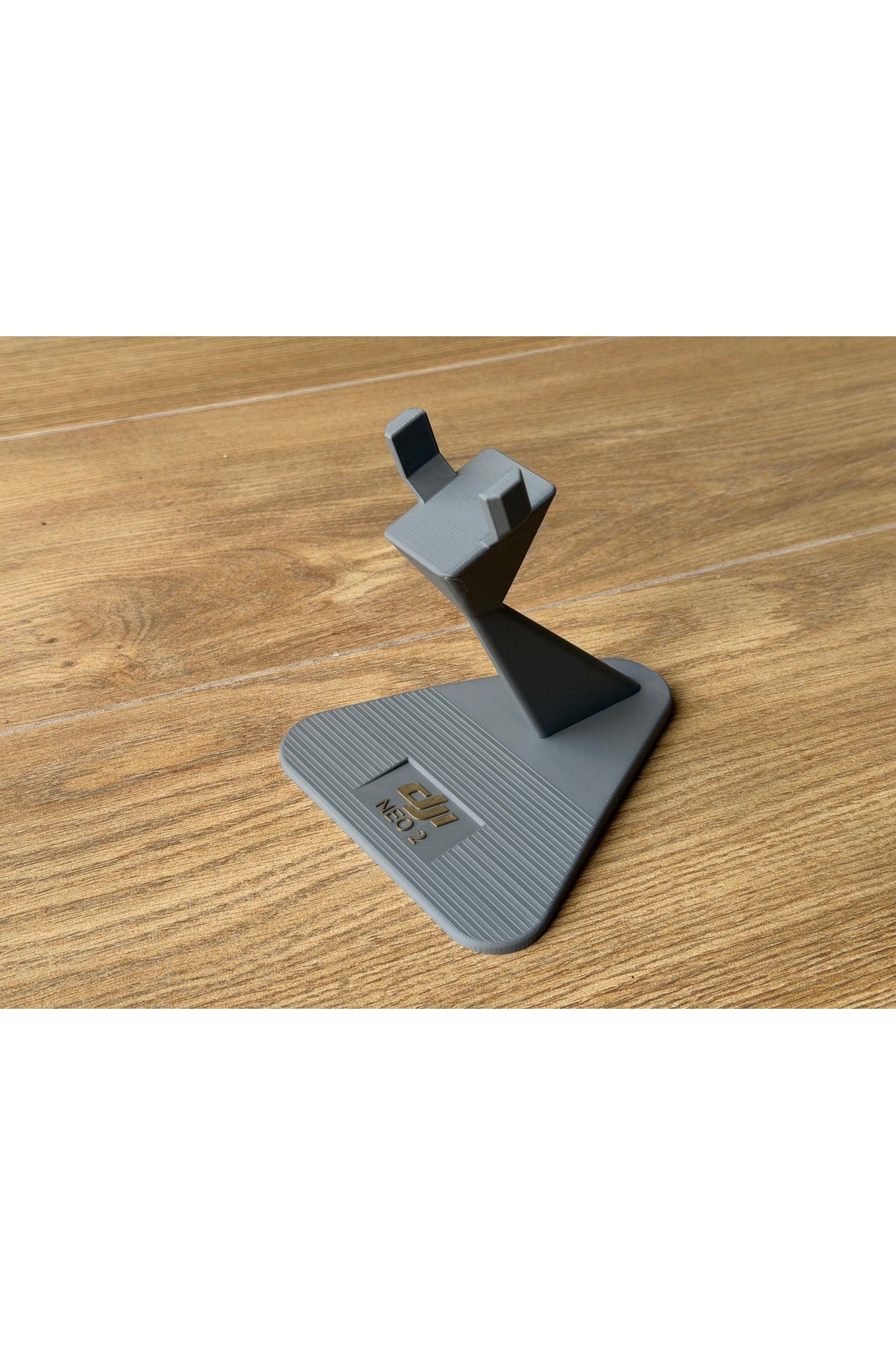 Neo 2 Uyumlu Masaüstü Stand ve Organizer - Dekoratif Drone Sergileme Yuvası