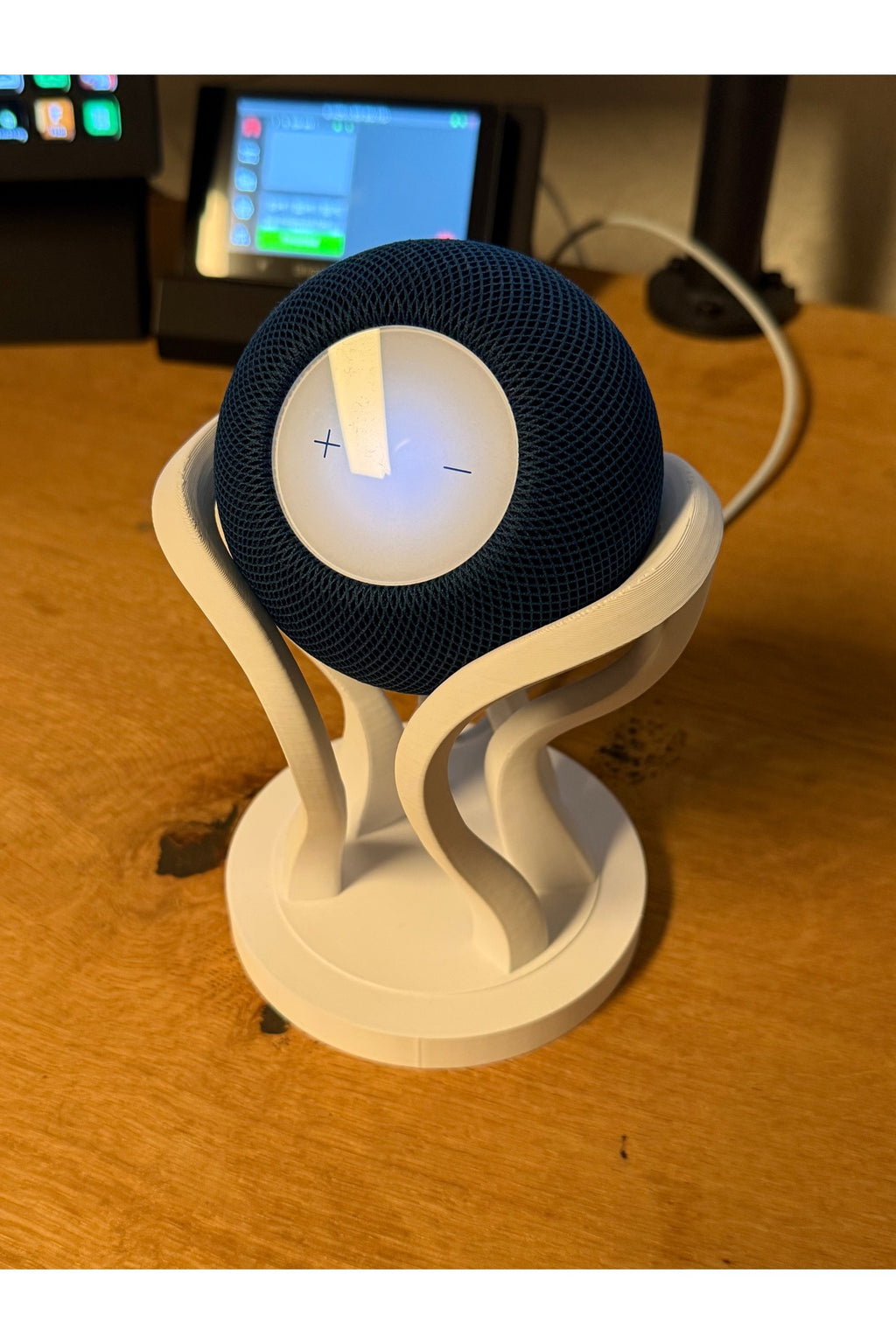 Apple HomePod Mini için Minimalist ve Şık Masaüstü Stand
