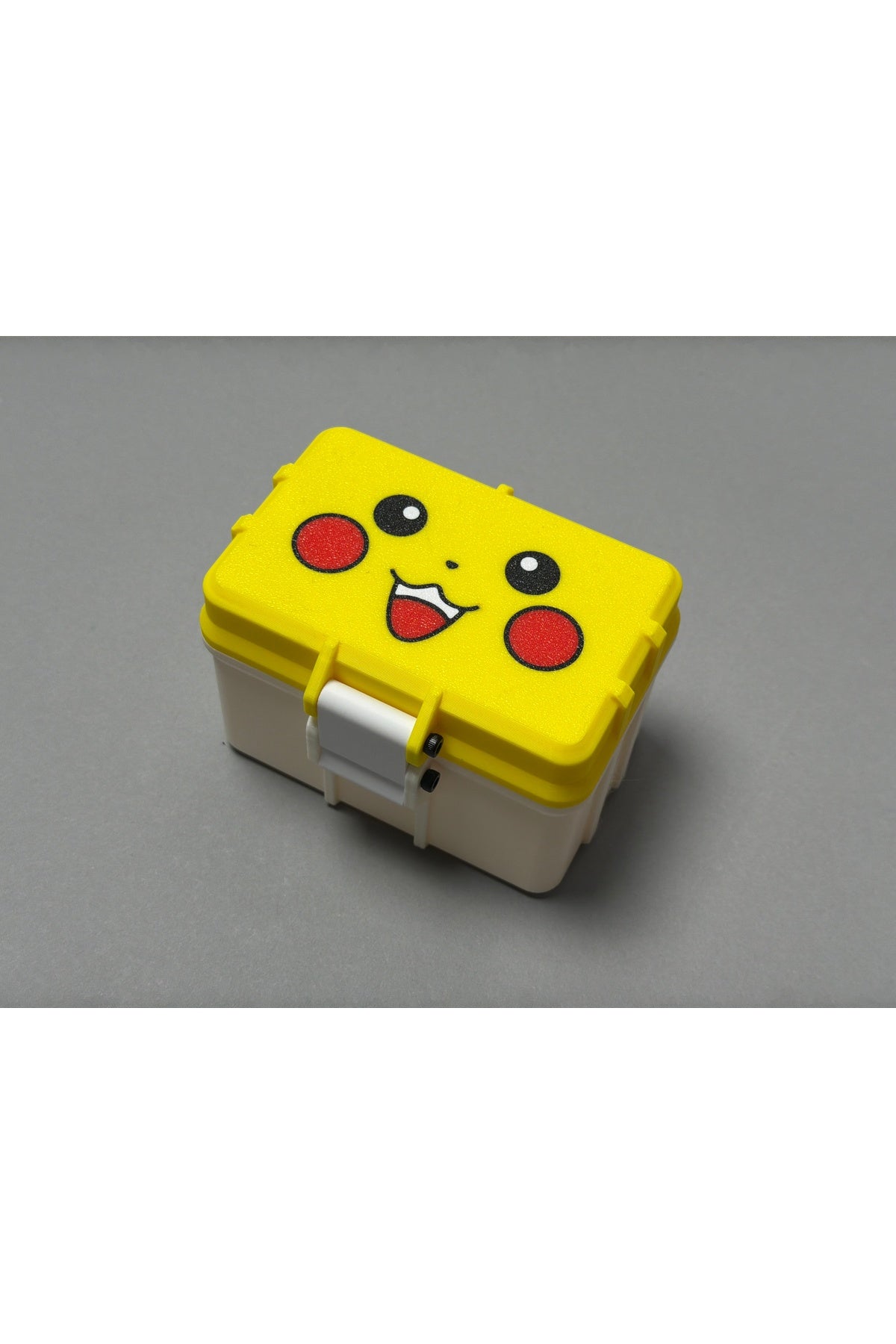Sarı Pikachu Figürlü Pokemon TCG Kart Saklama Kutusu - Mandallı Hard Case Deck Box