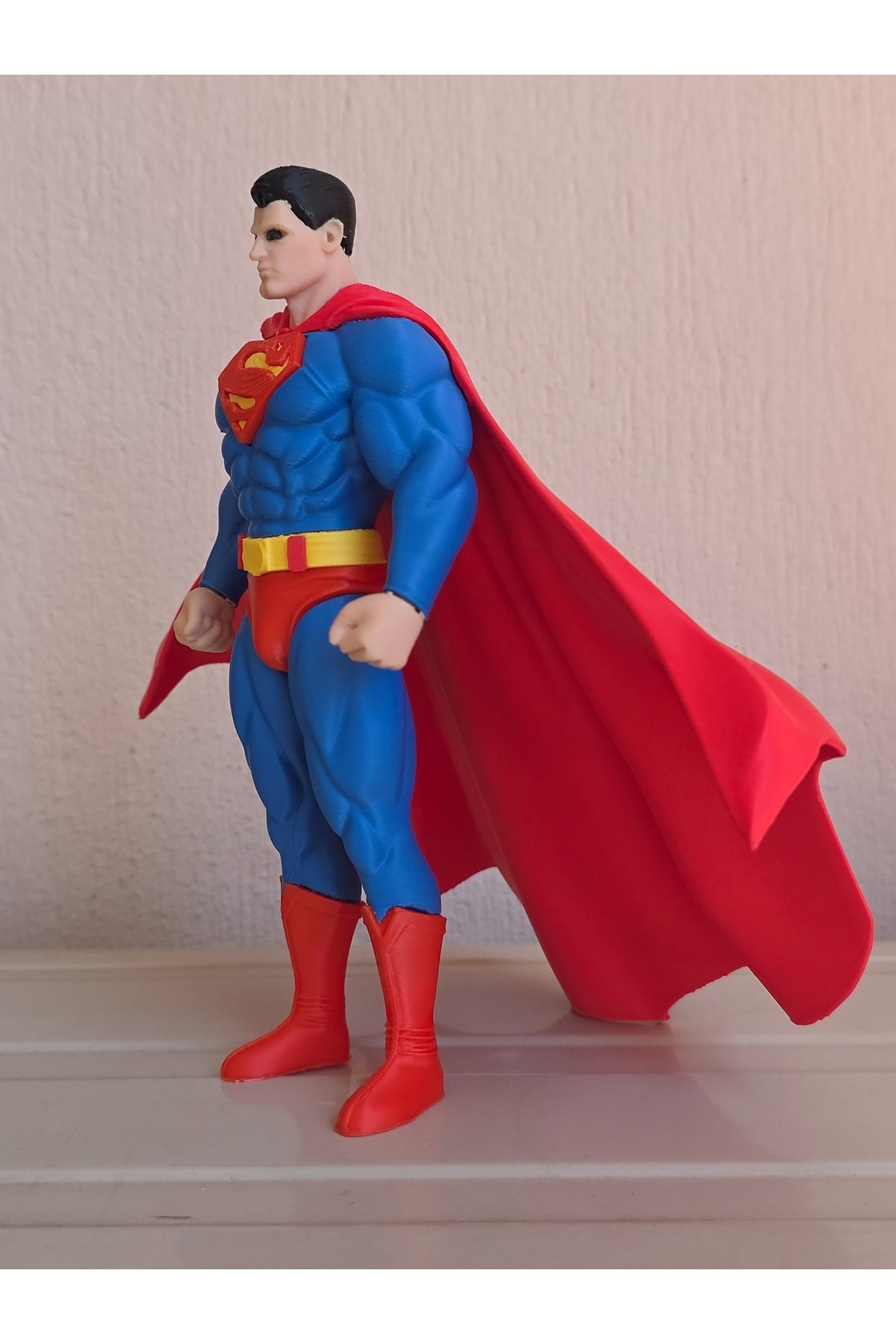 Superman DC Figür 20 cm – Koleksiyonluk Dekoratif Biblo