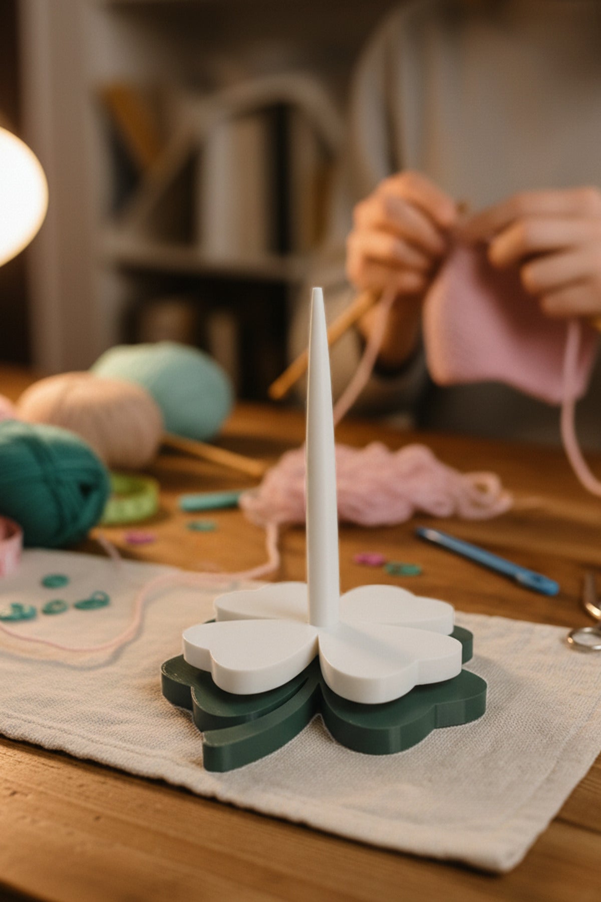 Dört Yapraklı Yonca İp Tutucu, Yeşil Beyaz Yün Tutucu, 17cm Bioplastik İplik Tutucu