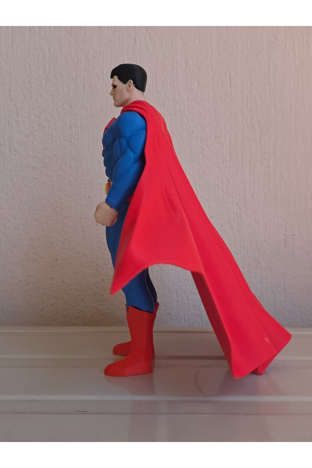 Superman DC Figür 20 cm – Koleksiyonluk Dekoratif Biblo