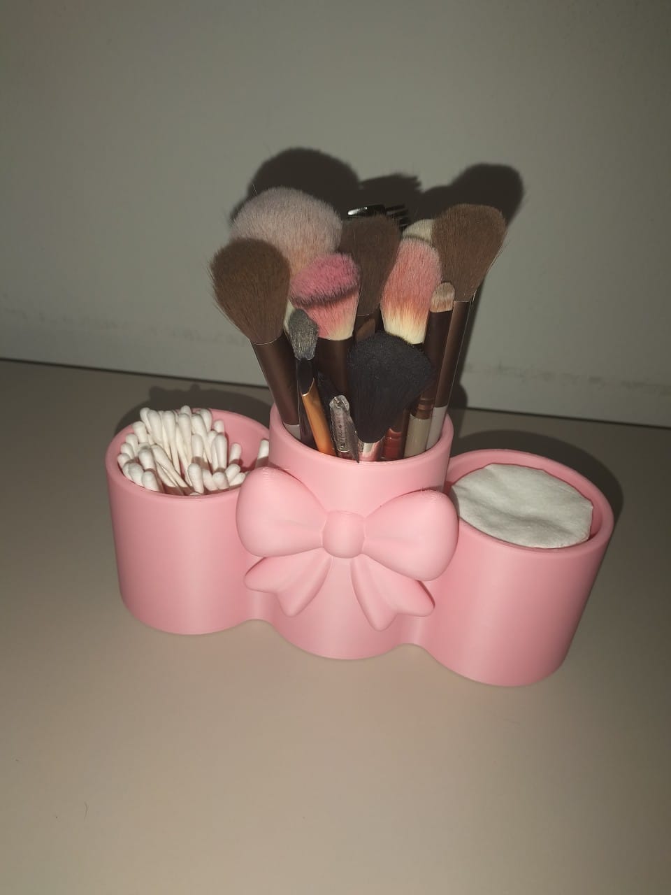 Fiyonklu 3 Bölmeli Dekoratif Makyaj Organizeri