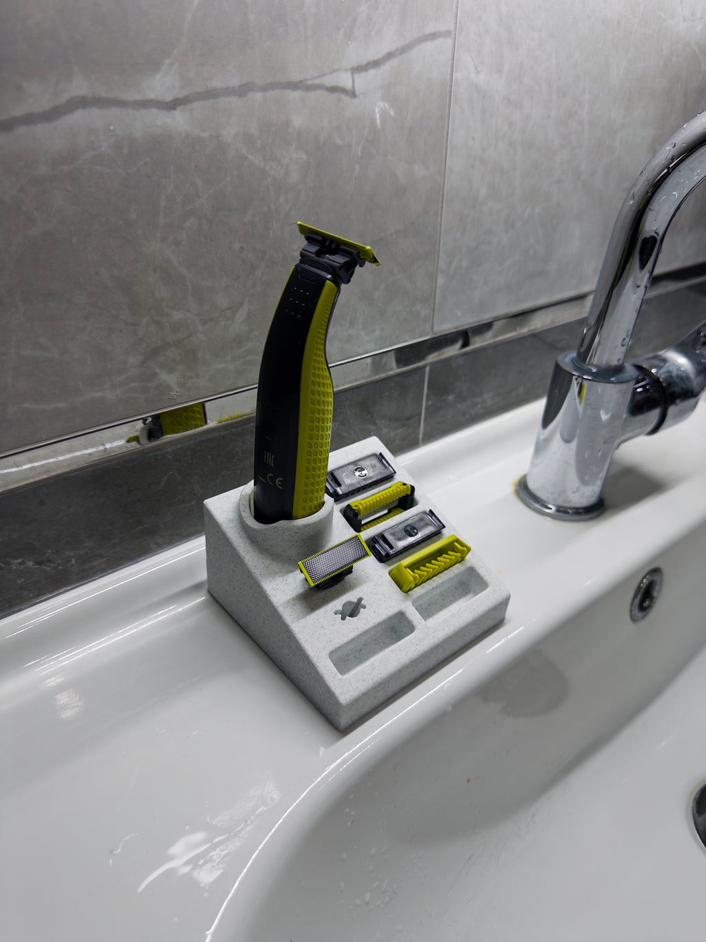 Philips OneBlade Uyumlu Tıraş Makinesi Standı ve Başlık Organizeri