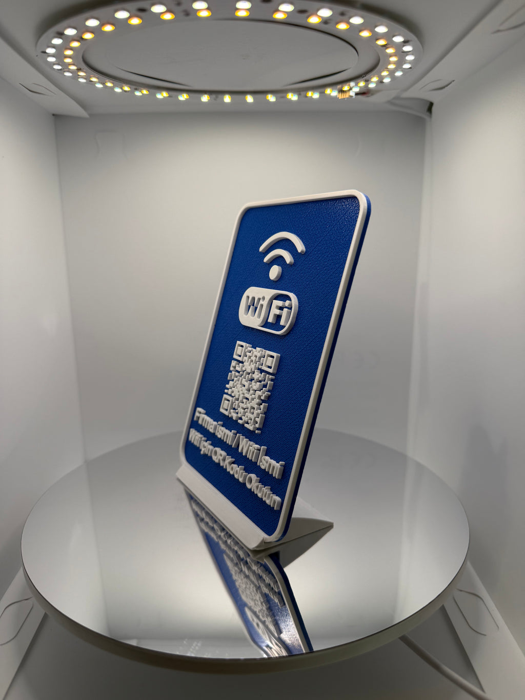 QR Kodlu WiFi Şifre Paylaşım Standı – Masaüstü İnternet Kartı (Kafe, Restoran, Ofis İçin)