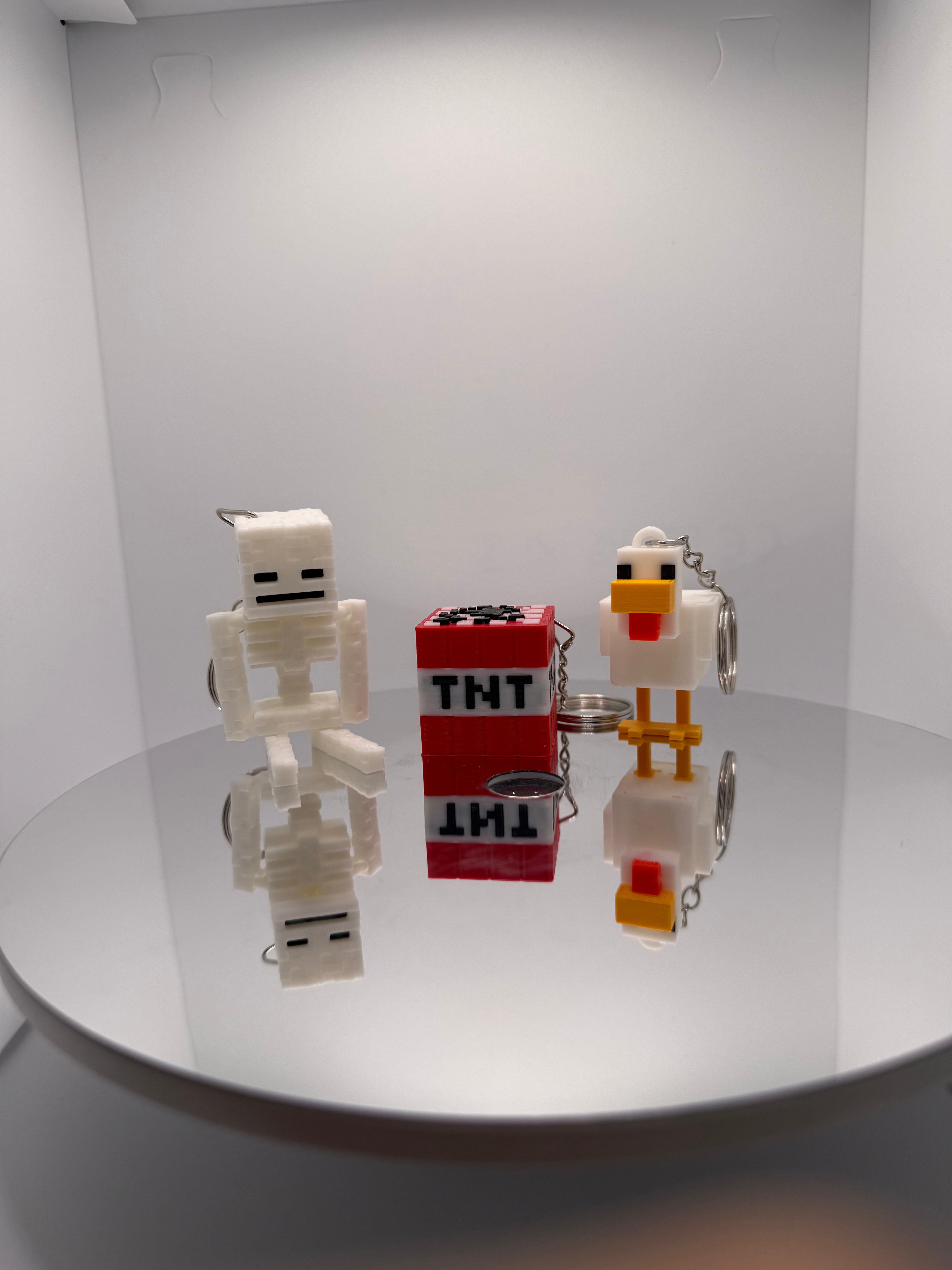 Minecraft Temalı 3’lü Anahtarlık Seti – İskelet TNT Tavuk Figür (Hediyeli)