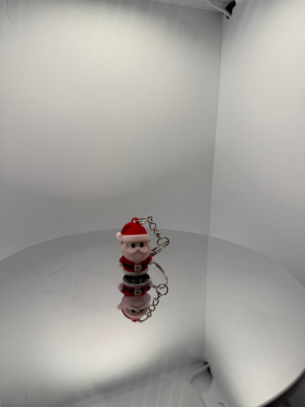 Sevimli Noel Baba Anahtarlık - Yeni Nesil 3D Tasarım Yılbaşı Hediyesi