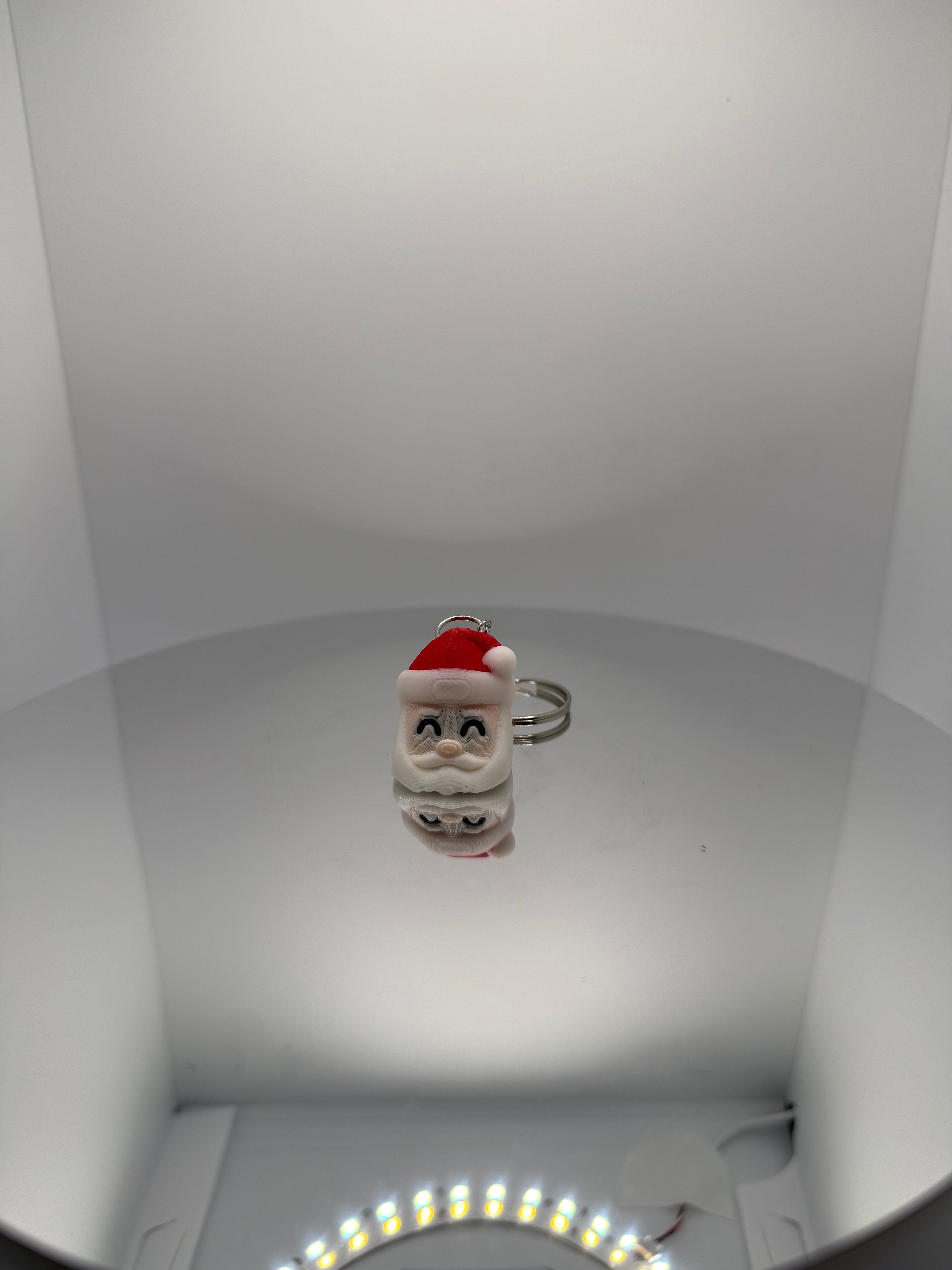 Sevimli Noel Baba Figürlü Tasarım Anahtarlık