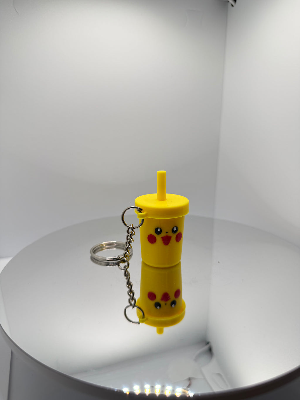 Hareketli Pipetli Pikachu İçecek Anahtarlık