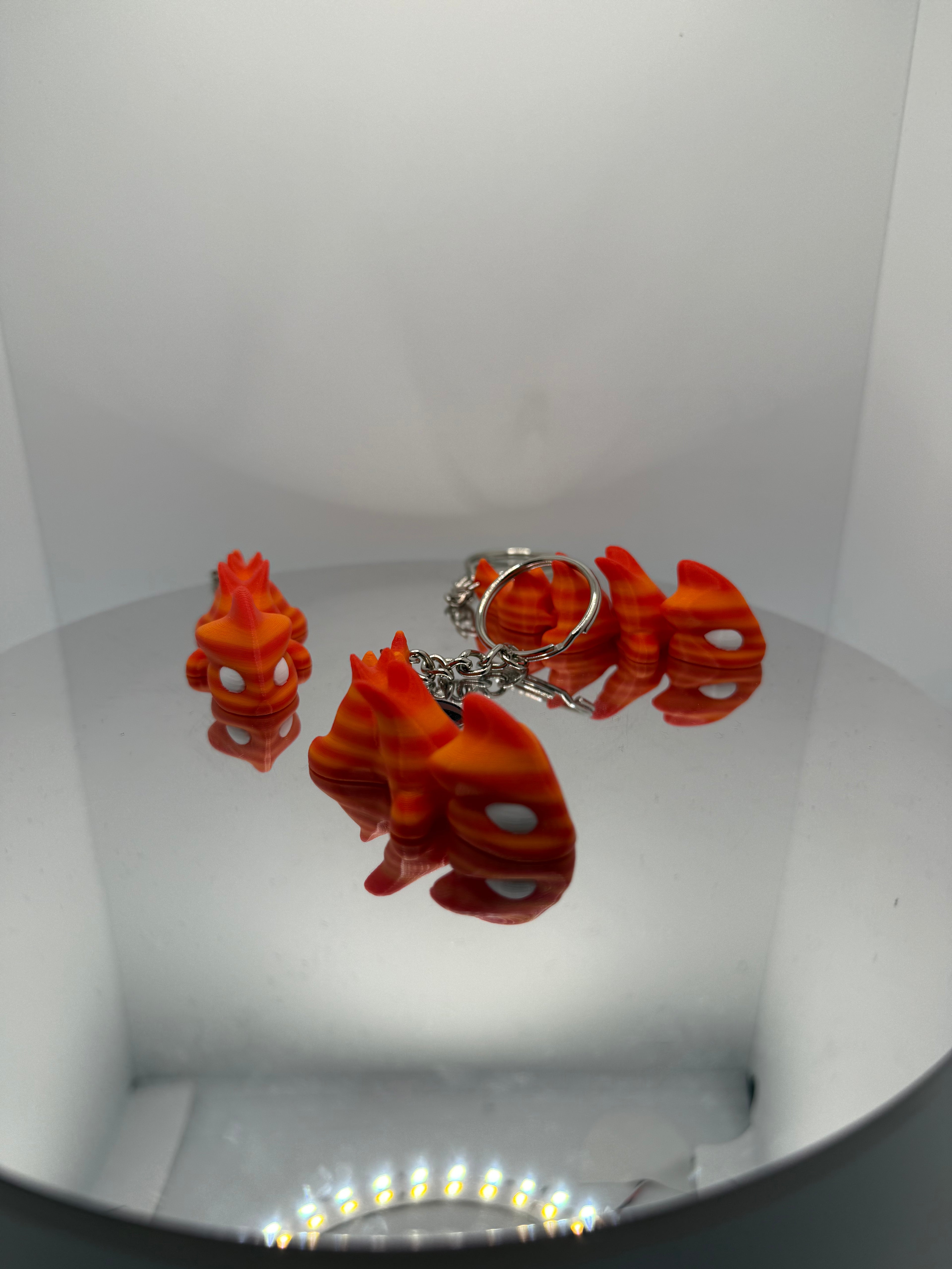 Dragon: Çok Renkli ve Hareketli Figür Anahtarlık