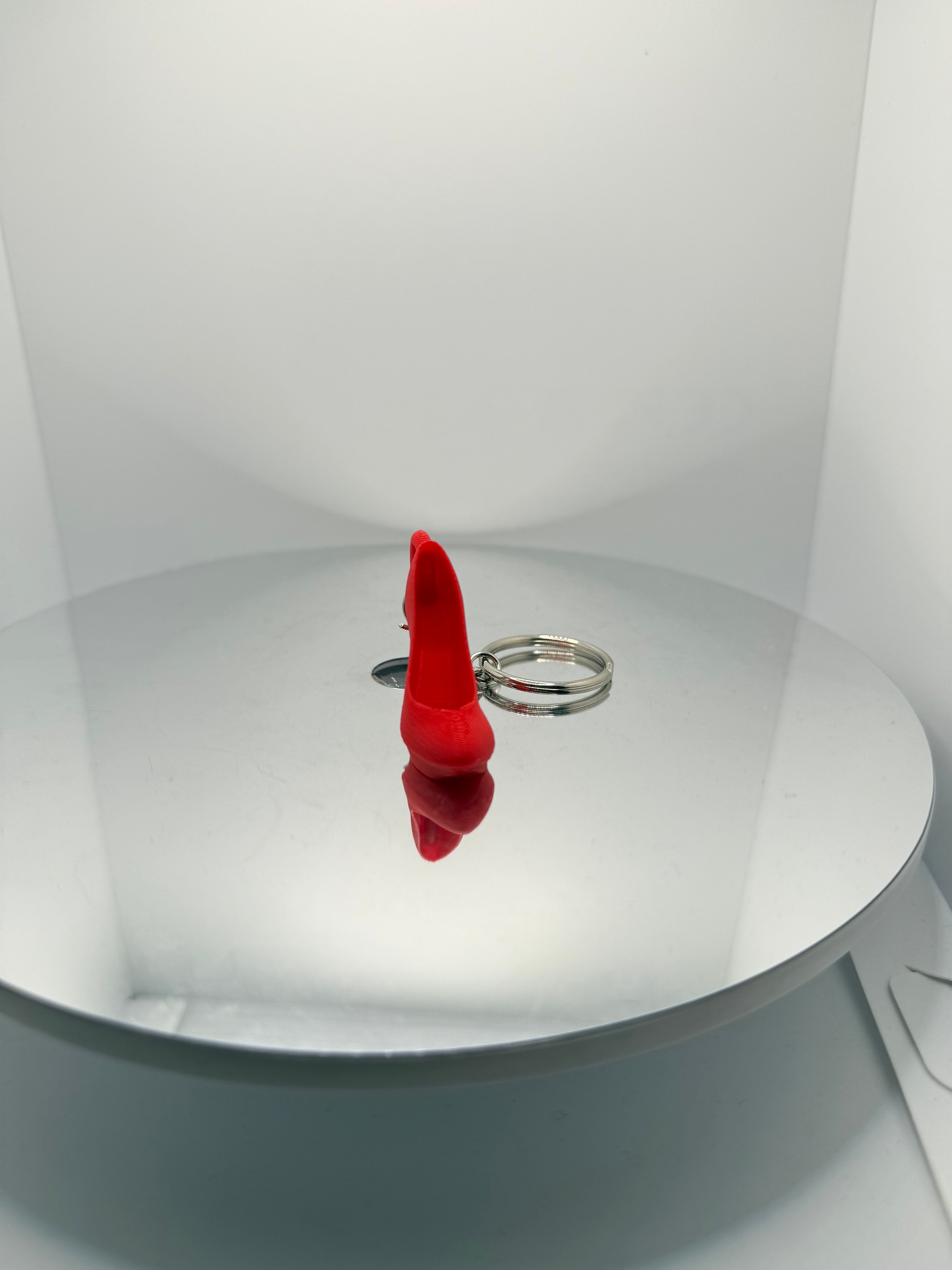 Zarif Kırmızı Topuklu Ayakkabı Anahtarlık - Şık Çanta ve Cüzdan Süsü