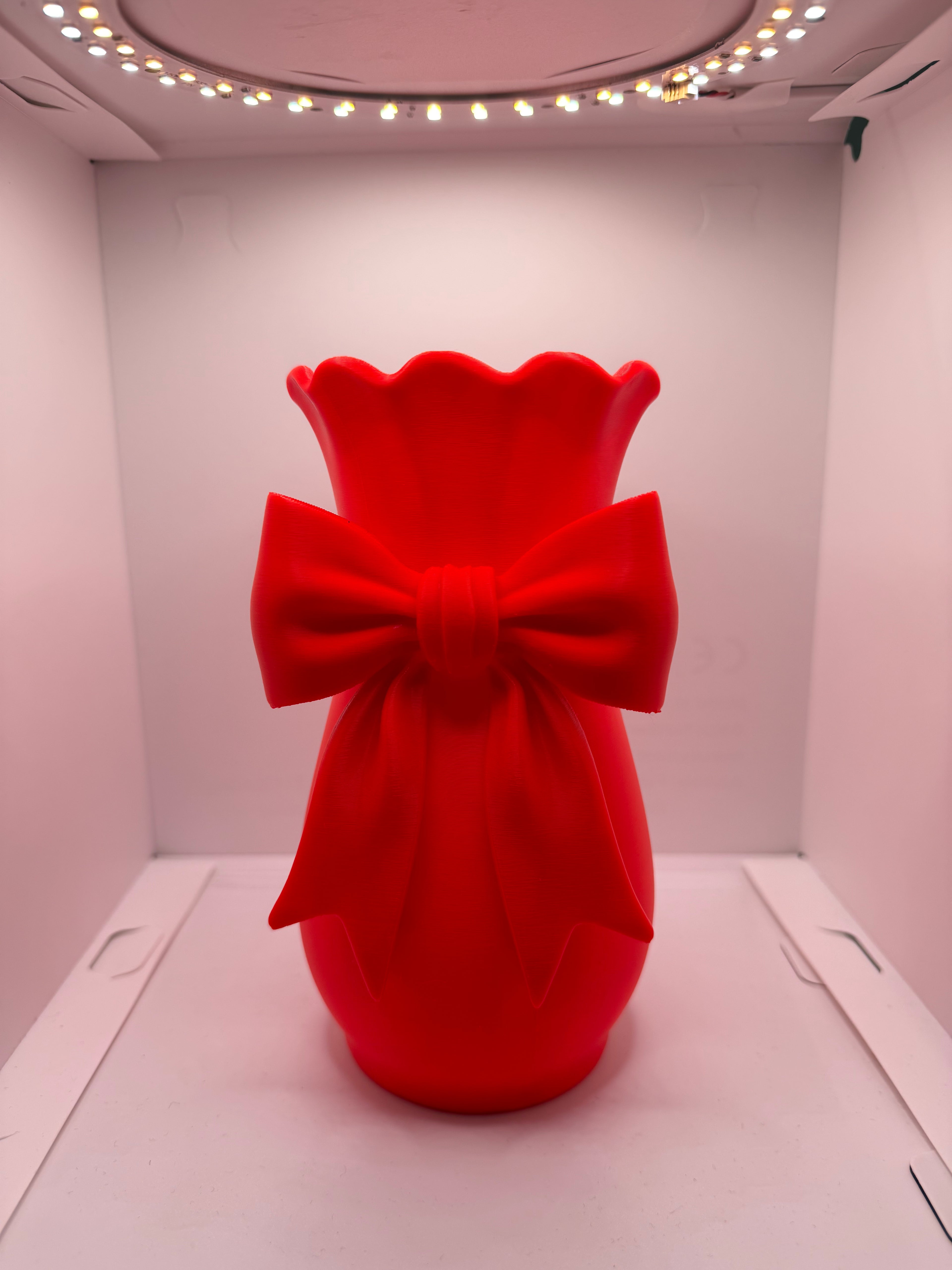 Kurdeleli Vazo - Fiyonklu Şık Masaüstü Ev Dekorasyonu