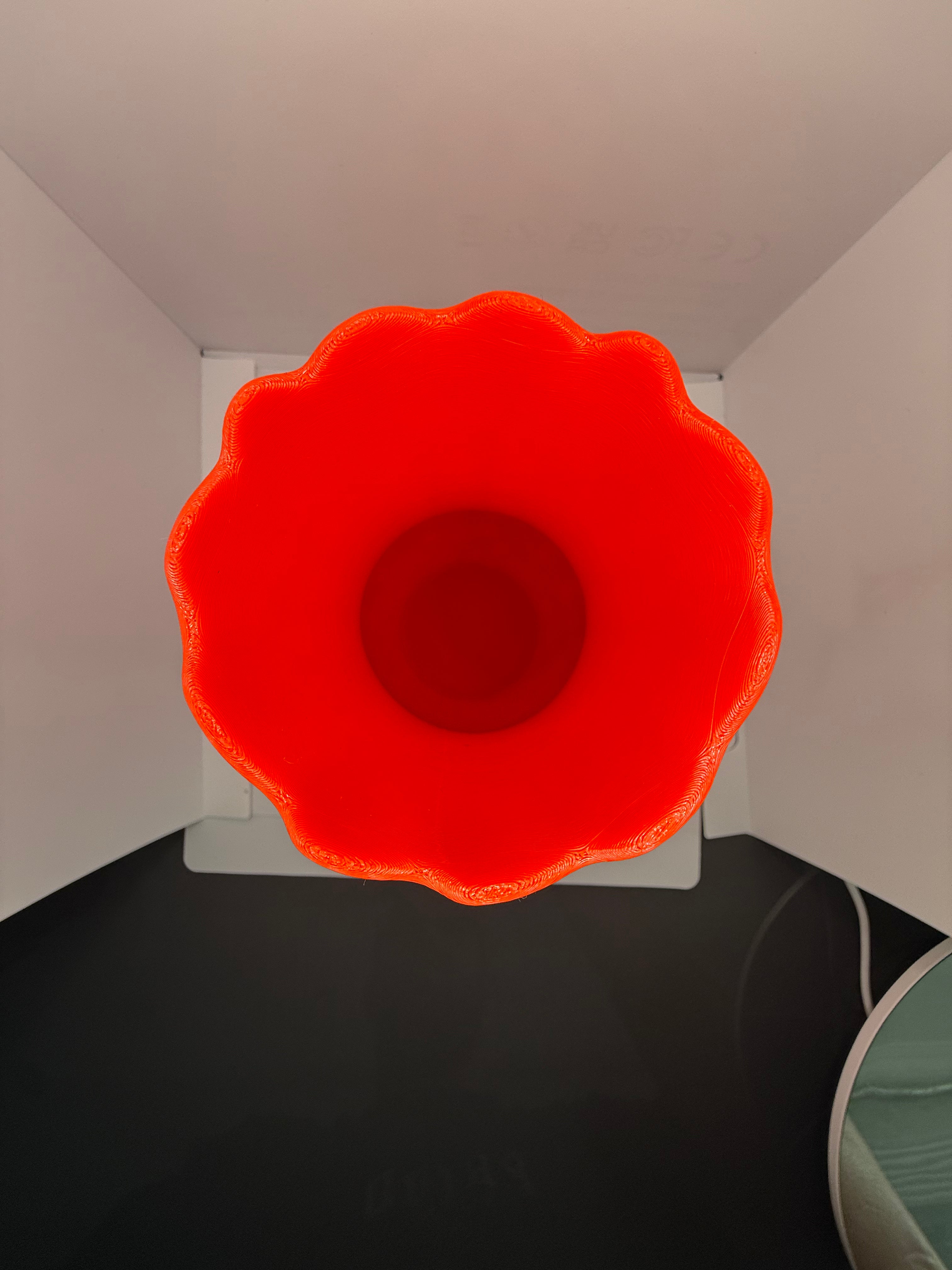 Kurdeleli Vazo - Fiyonklu Şık Masaüstü Ev Dekorasyonu