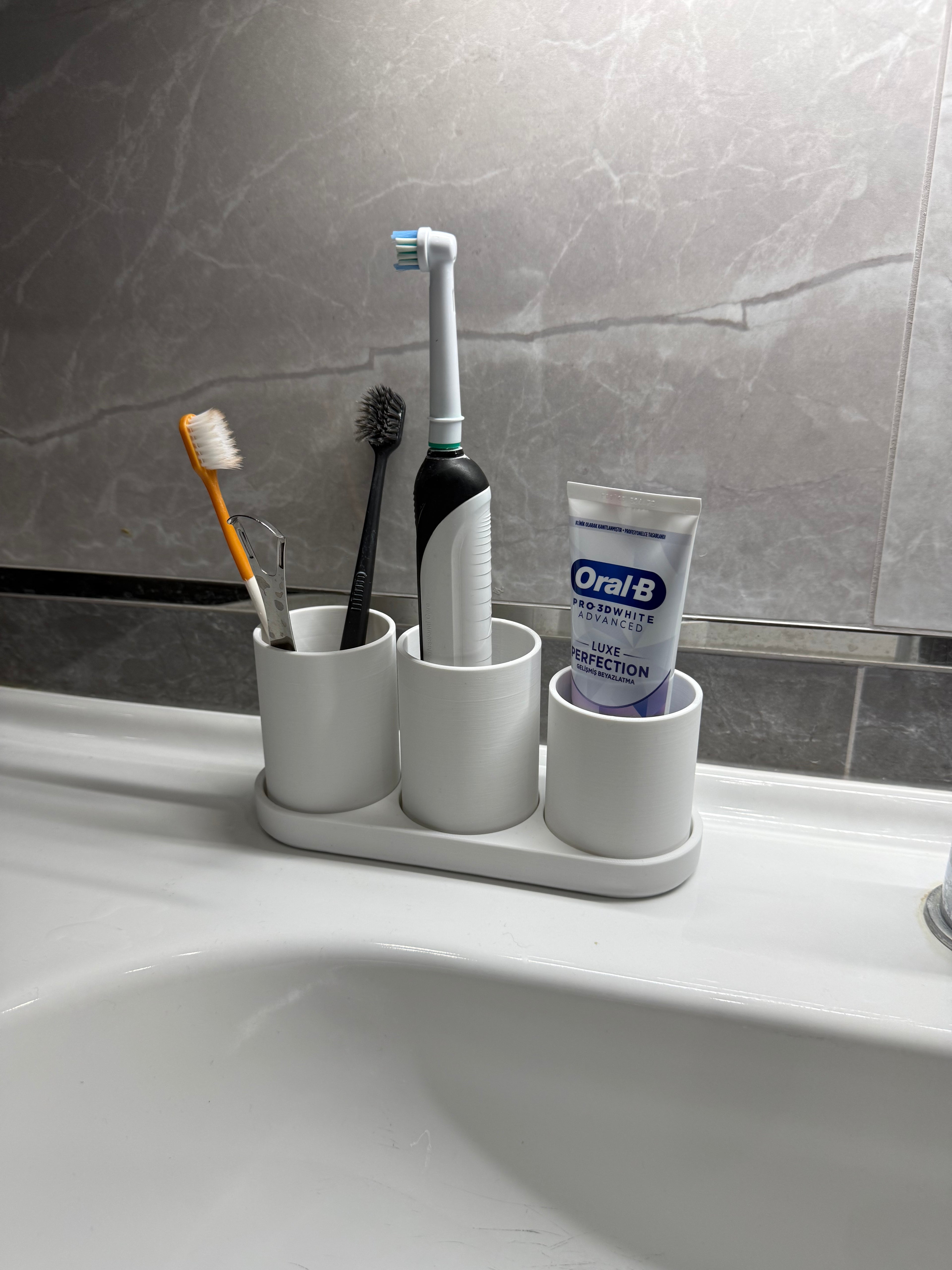 Minimalist 4 Parçalı Banyo Organizeri ve Diş Fırçalık Standı