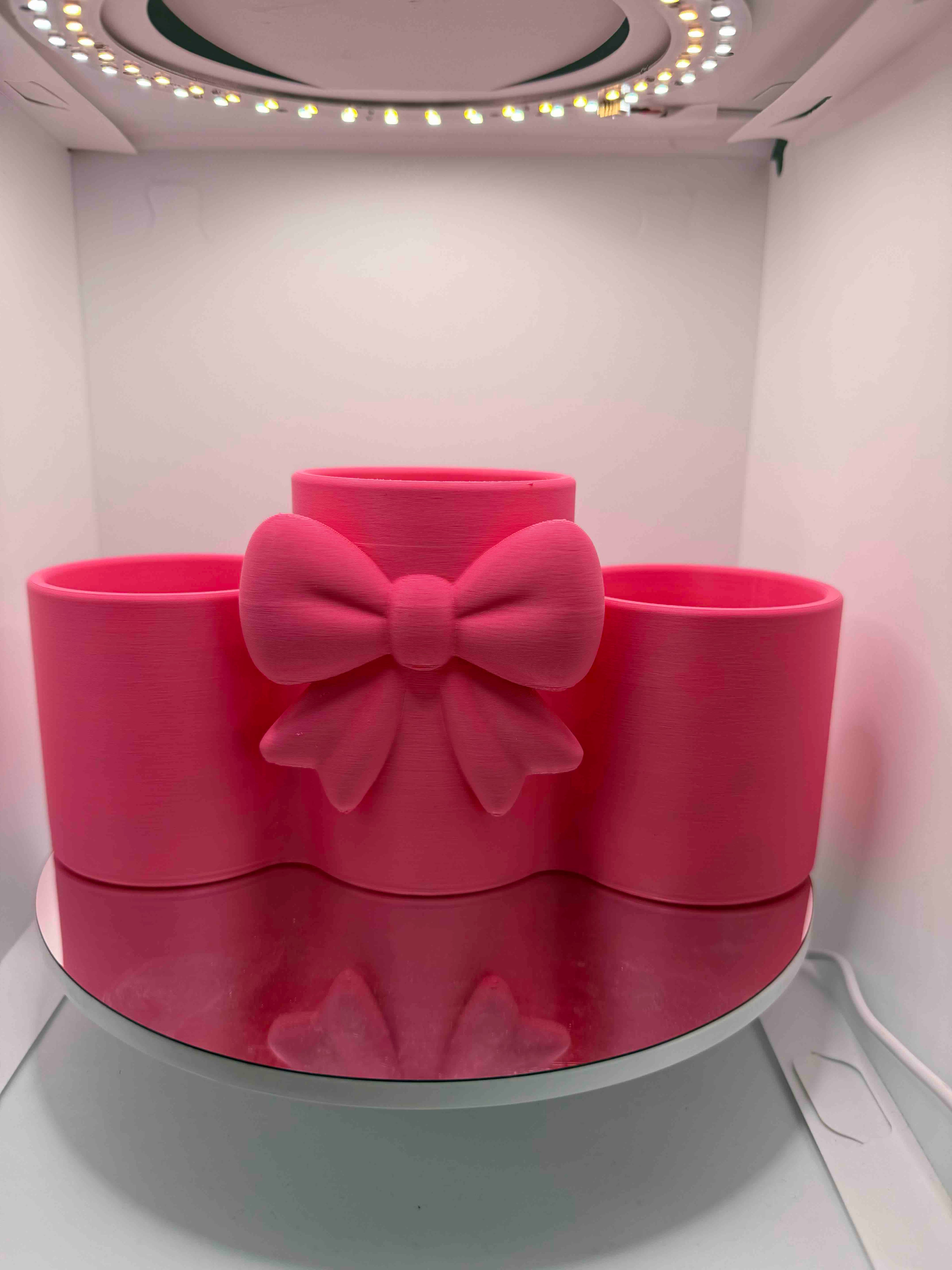 Fiyonklu 3 Bölmeli Dekoratif Makyaj Organizeri