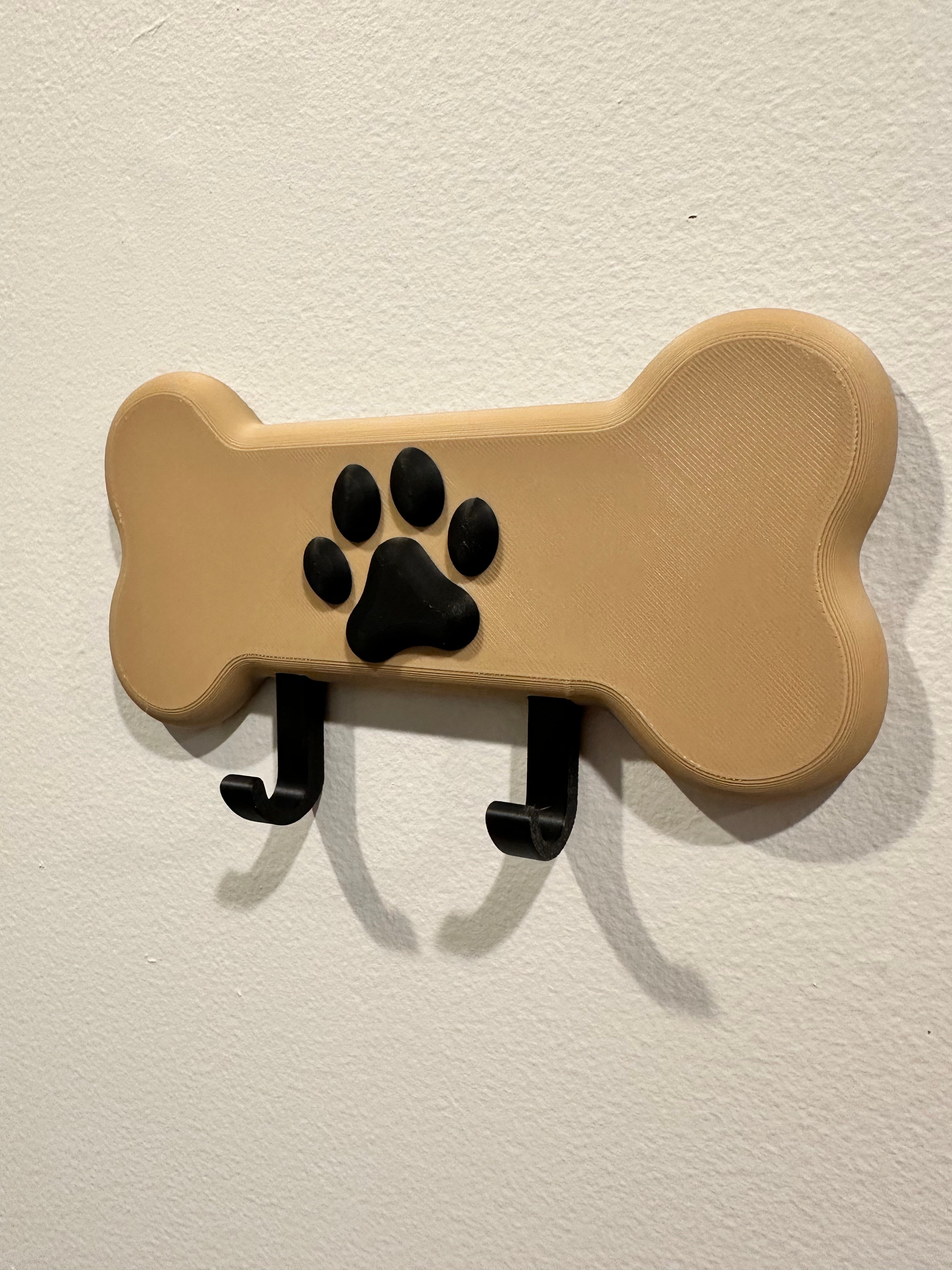 Pati Detaylı Kemik Duvar Askısı – Dekoratif Aksesuar ve Tasma Tutucu