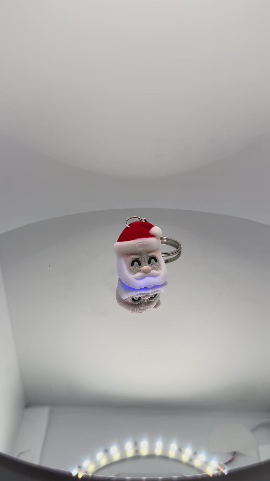 Sevimli Noel Baba Figürlü Tasarım Anahtarlık