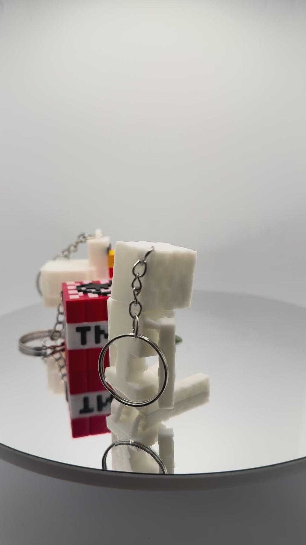 Minecraft Temalı 3’lü Anahtarlık Seti – İskelet TNT Tavuk Figür (Hediyeli)