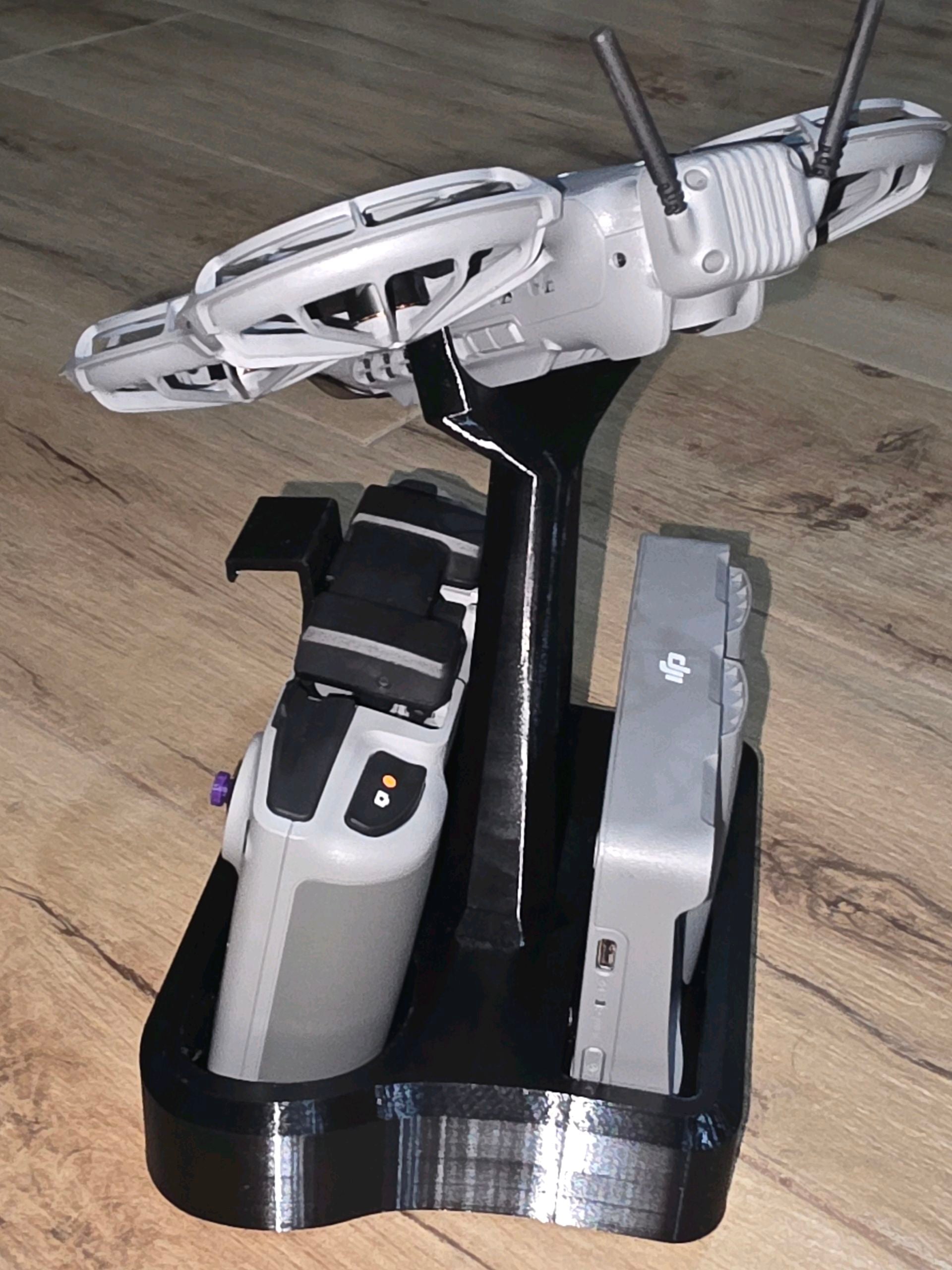 DJI Neo 2 Multi-Dock Standı - Drone, Kumanda ve Şarj İstasyonu Düzenleyici